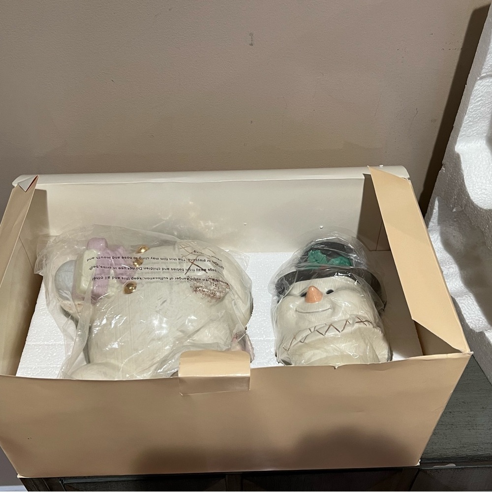 Lenox Snowman 24K trim cookie jar Christmas - Picture 3 of 10